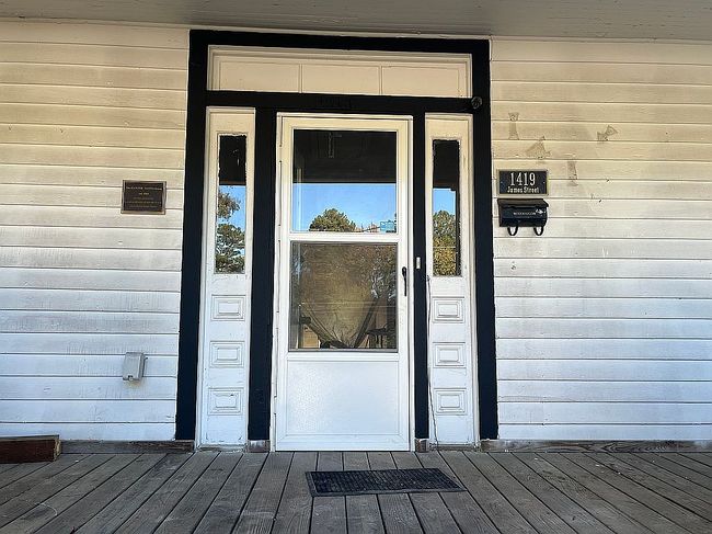 Image of 1419 James St