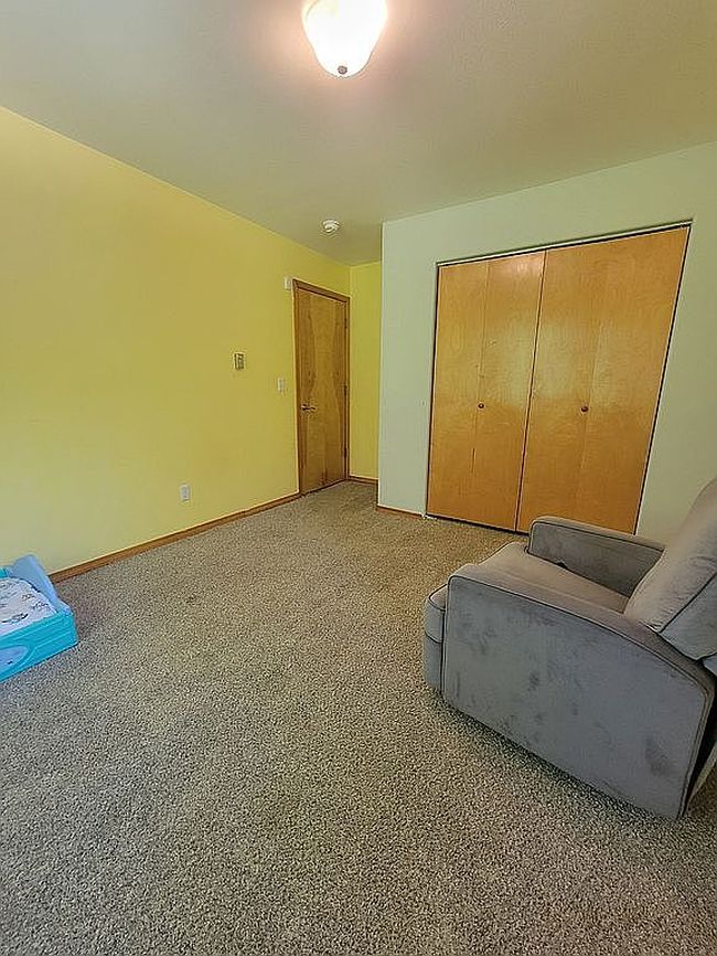 Photo of 580 E Barton Ln, Wasilla, AK