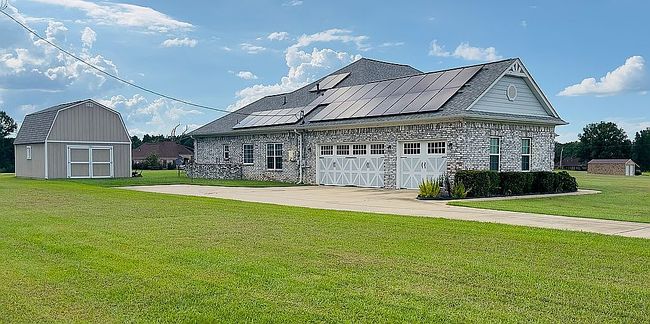 Photo of 561 Sharon Rd, Canton, MS