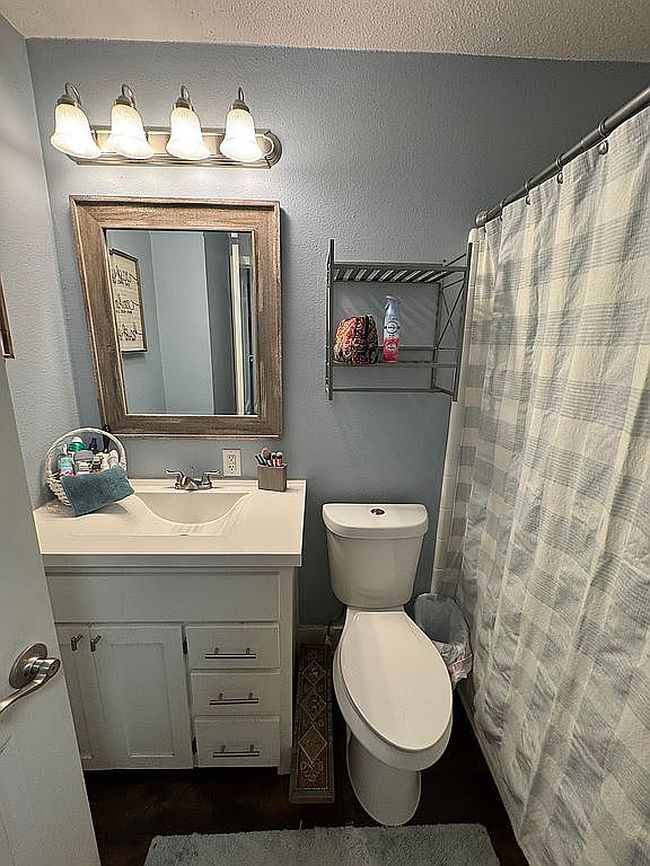 Image of 605 Clara Dr