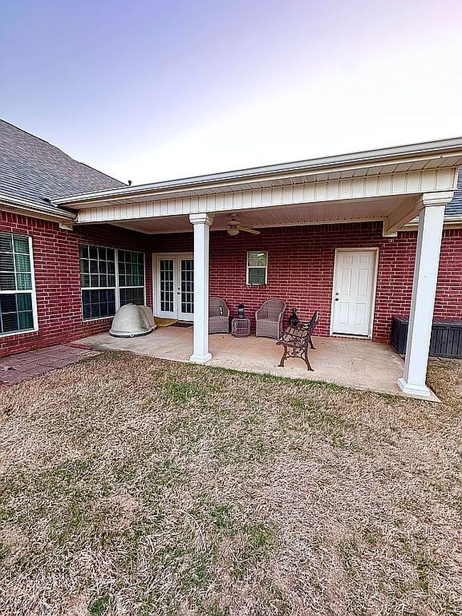 Image of 6201 Lost Creek Dr