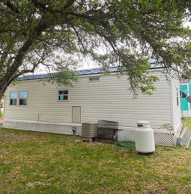 Image of 1301 Lone Star Rd