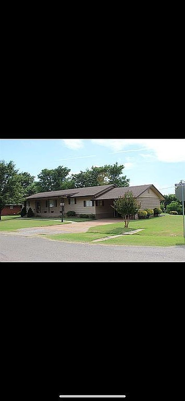 Image of 602 S Cheyenne St