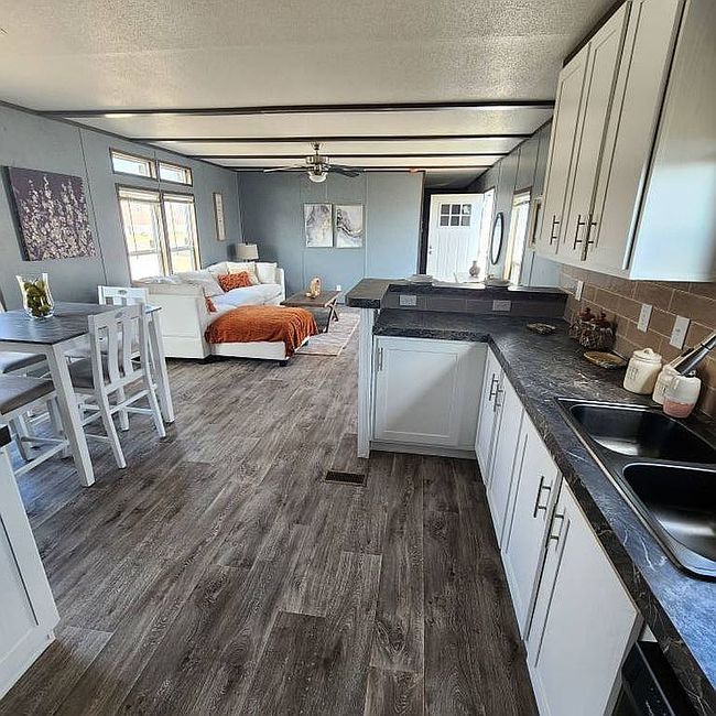 Image of 215 E Coronado Ln