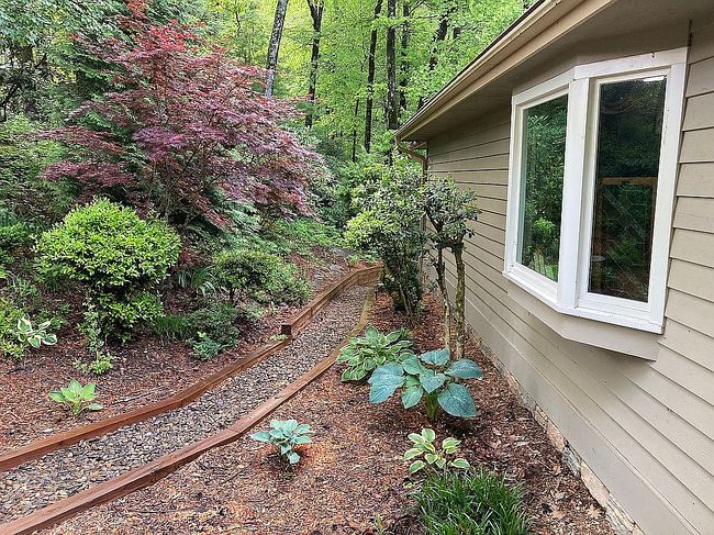 Photo of 6535 Pinnacle Mountain Rd, Zirconia, NC