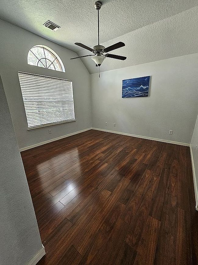 Photo of 12310 Robin Meadow Cir, Stafford, TX