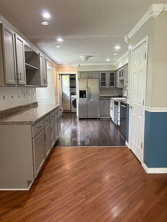 Photo of 7633 Michael Ln, Newburgh, IN