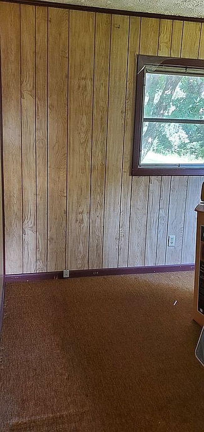 Additional photo 3 of property located at 18 Banther Dr