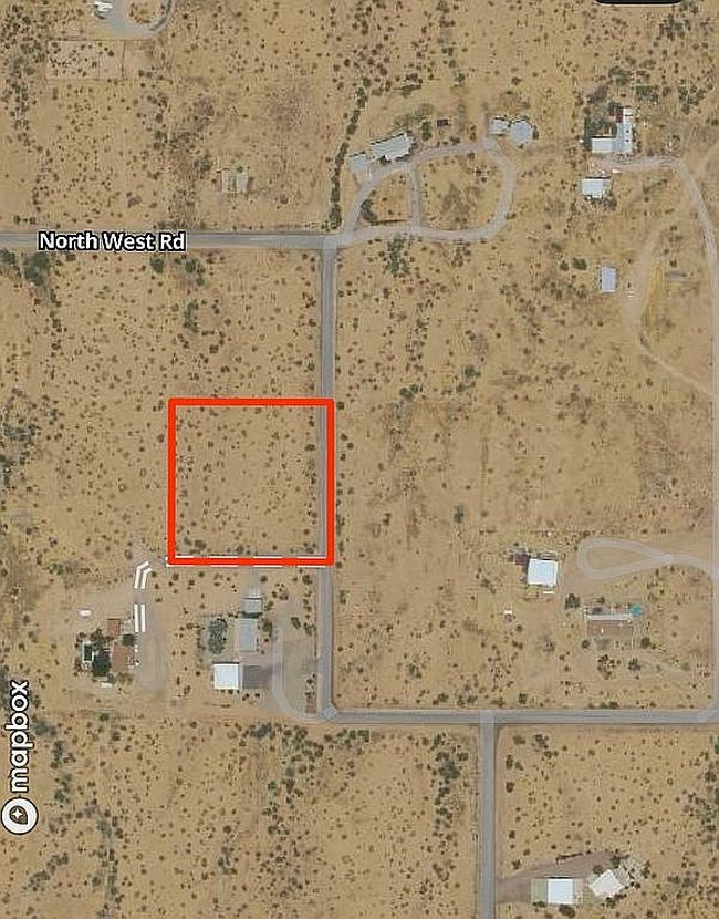 Photo of 1 N West Rd, Aguila, AZ