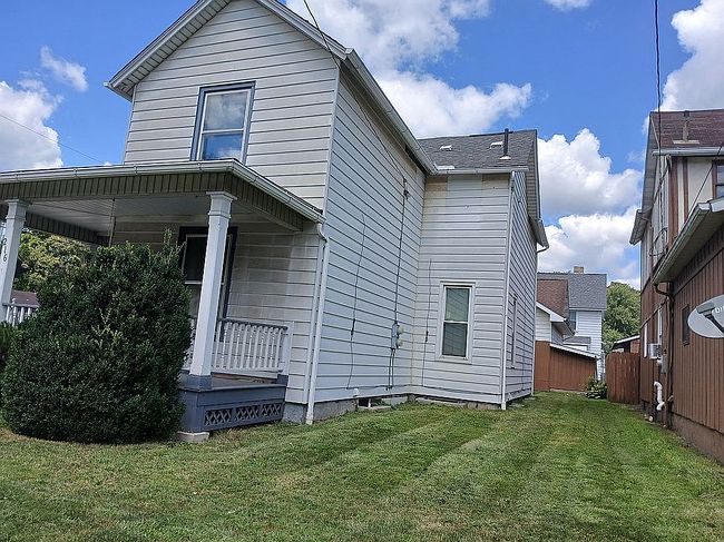 Image of 216 Montgomery Ave