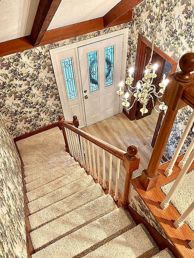 Image of 3556 Oaklane Dr
