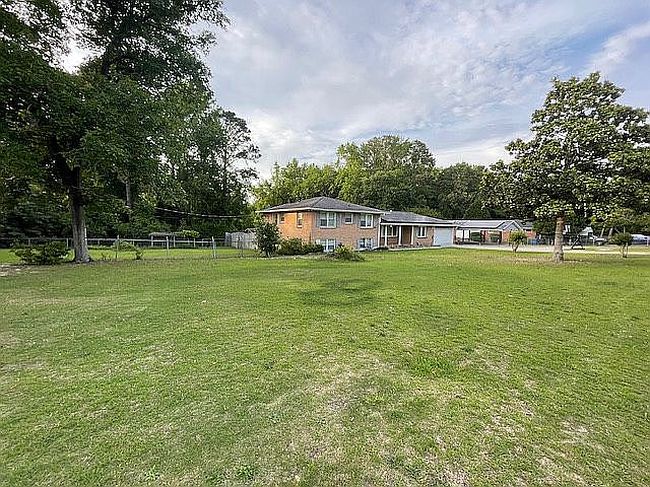 Image of 2210 Hooklawn Dr