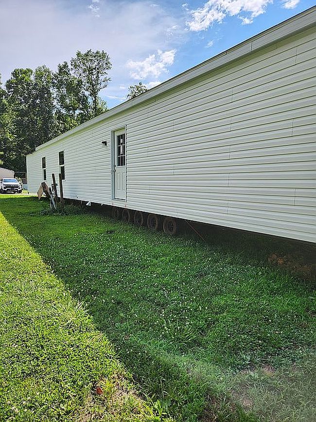 Photo of 121 Pine Cone Trl, Reidsville, NC