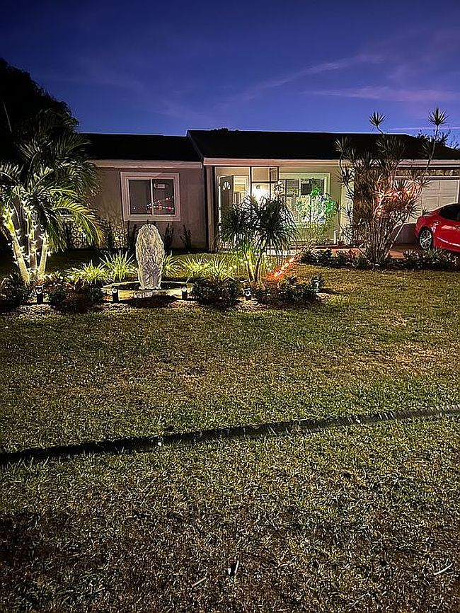 Photo of 252 Sw Cherry Hill Rd, Pt Saint Lucie, FL