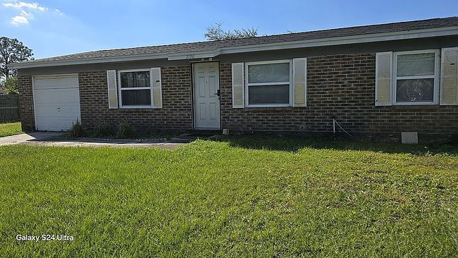 Image of 2196 Luana Dr E