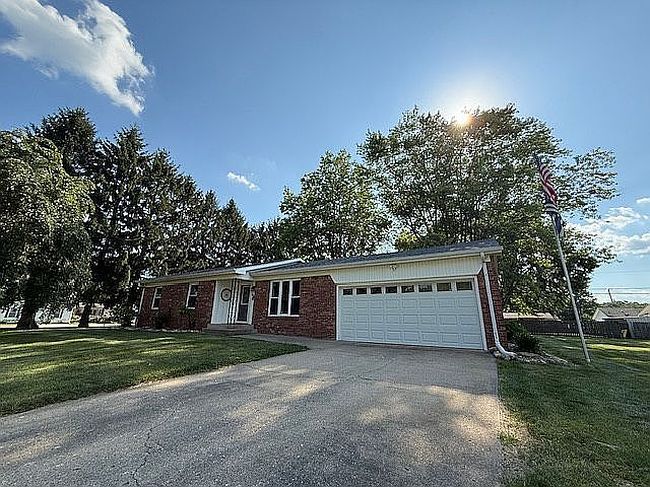 Photo of 700 Commercial St