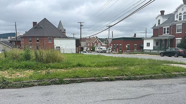Photo of 400 4th Ave