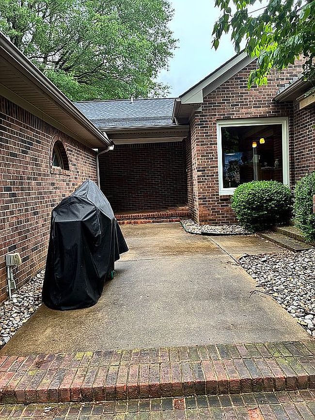 Image of 712 Whitney Dr