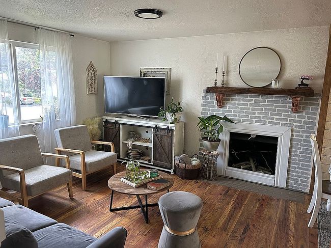 Image of 2603 E 4th Ave