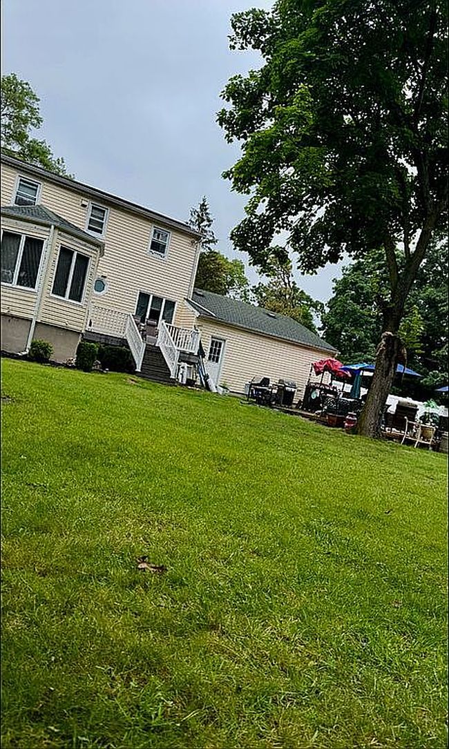 Photo of 20 Wainwright St, Ronkonkoma, NY