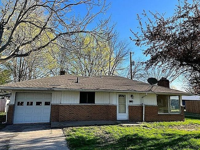 Image of 2427 E 10th St