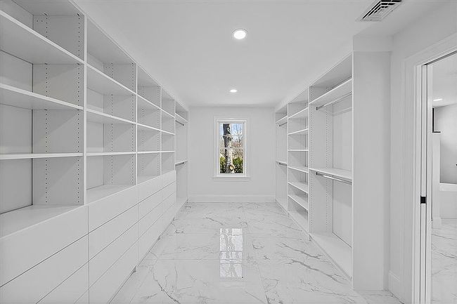 Photo of 17 Harwood Rd, Natick, MA