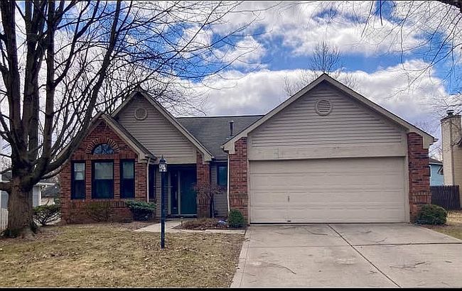 Image of 5449 Old Barn Dr