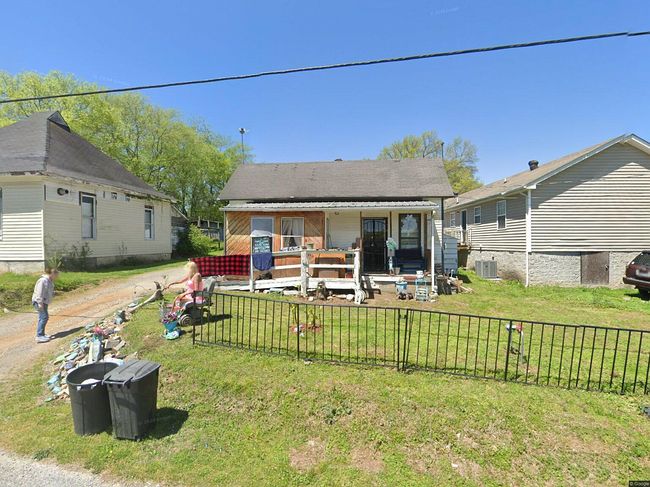 Image of 447 Edgewood St