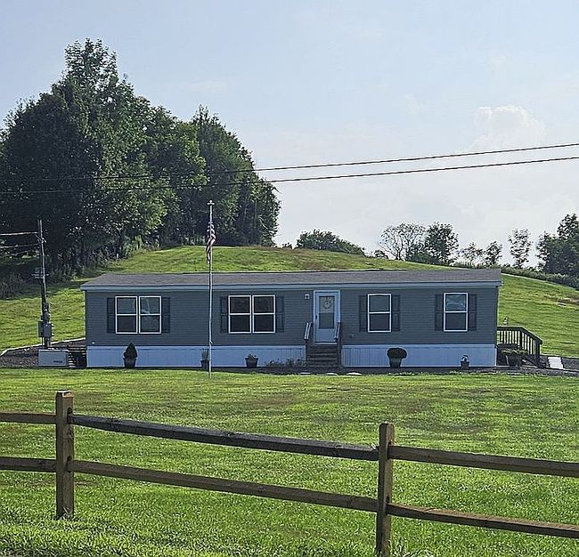 Photo of 118 Bayly Rd, Honesdale, PA