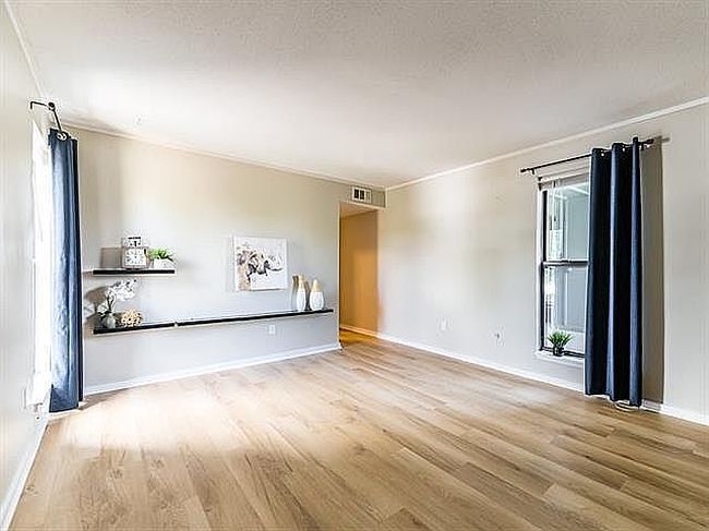 Photo of 4057 Walnut St Apt 6, Kansas City, MO