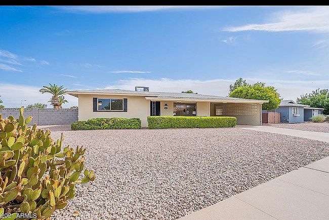 Additional photo 3 of property located at 5527 E Dallas St