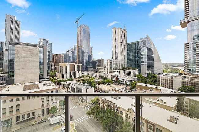 Image of 501 West Ave #1405