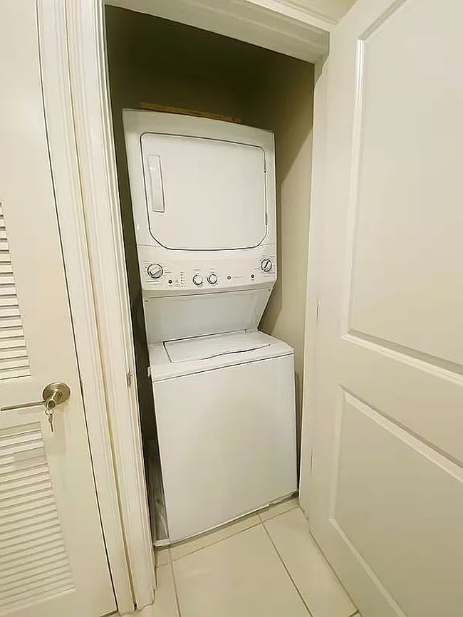 Image of 4741 Clock Tower Dr #305