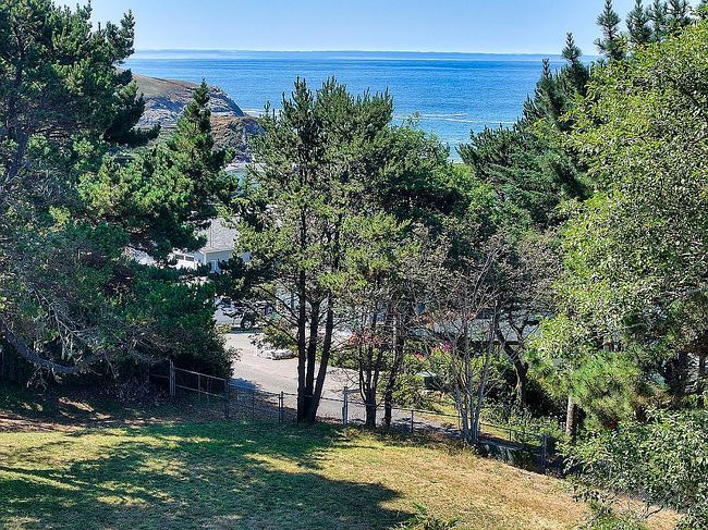 Photo of Holmes Dr, Brookings, OR