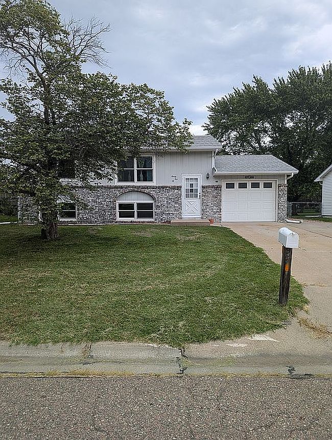 Photo of 95 Broadmoor Dr