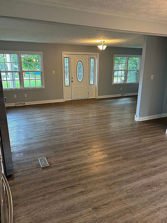 Photo of 355 Lee Dr, Stanford, KY