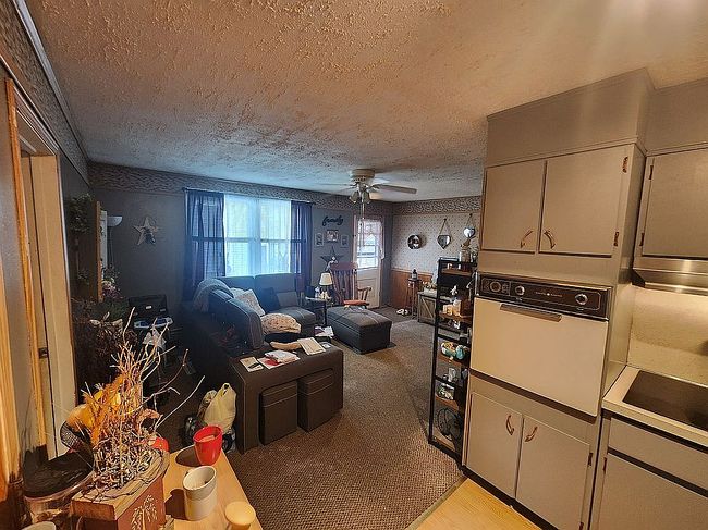 Image of 100 W Market St #102