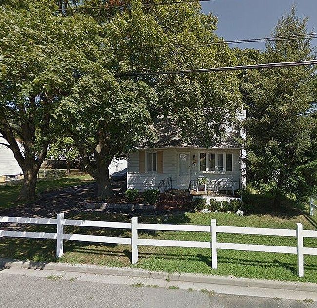 Image of 226 10th St