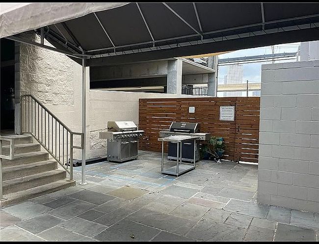 Additional photo 3 of property located at 1205 Saint Charles Ave Apt 502