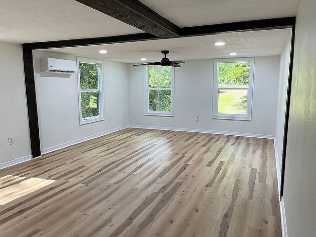 Image of 107 Dry Creek Rd