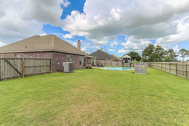 Photo of 827 S Kade Ln, Lake Charles, LA