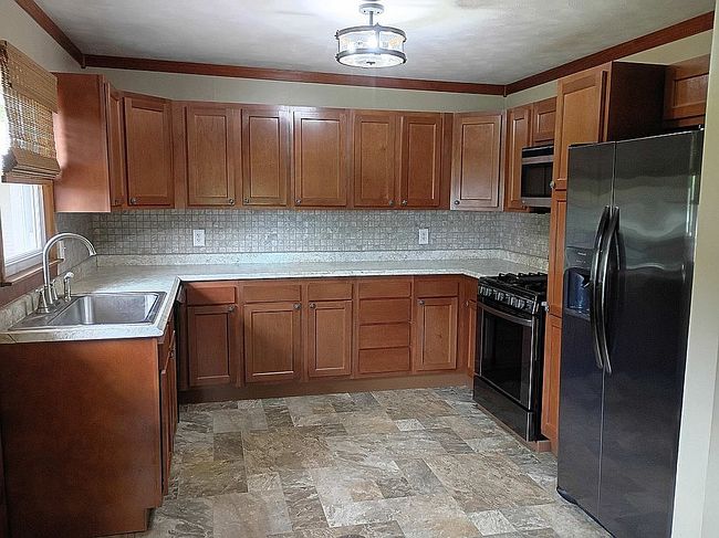 Photo of 145 N Lake Shore Dr, Decatur, IL