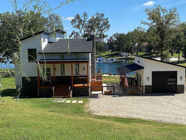 Photo of 101 Emerald Ln
