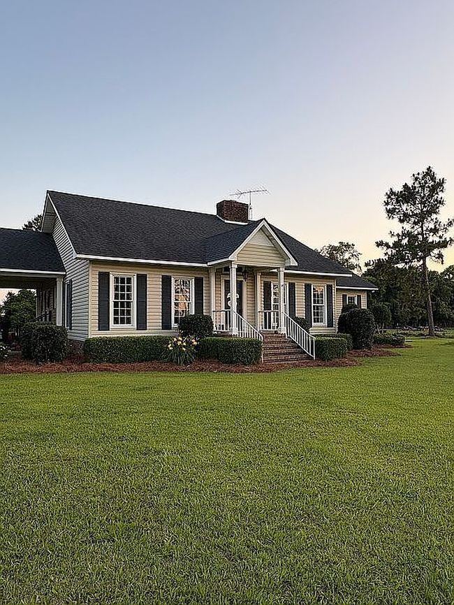 Photo of 13678 Howard Landing Rd
