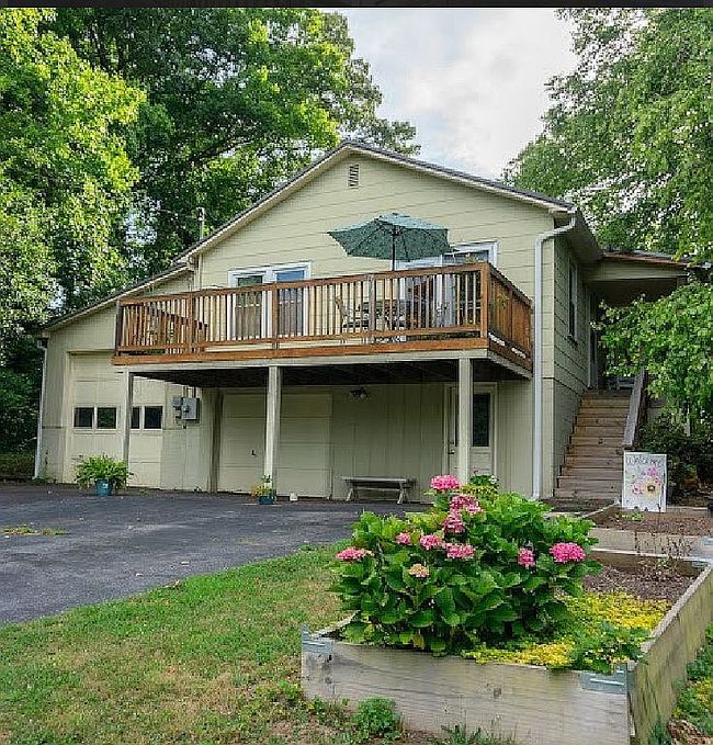 Photo of 17 Browndale Rd, Asheville, NC