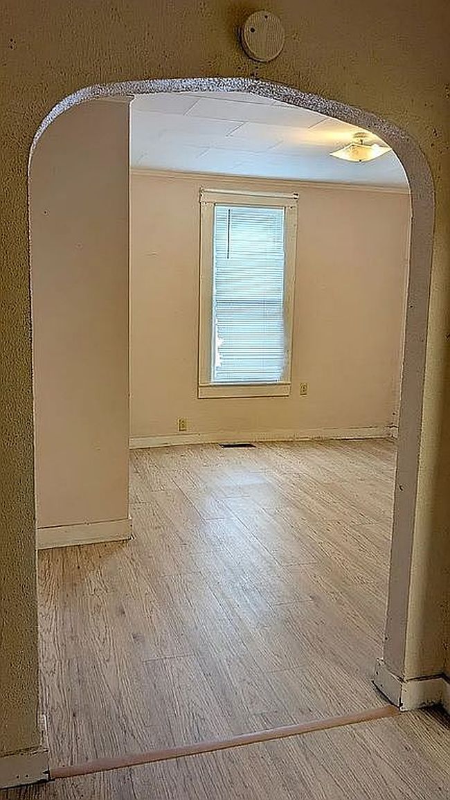 Preview of property located at 404 Monroe Ave