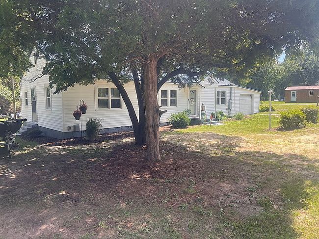 Photo of 113 Sycamore St, Hamlet, NC