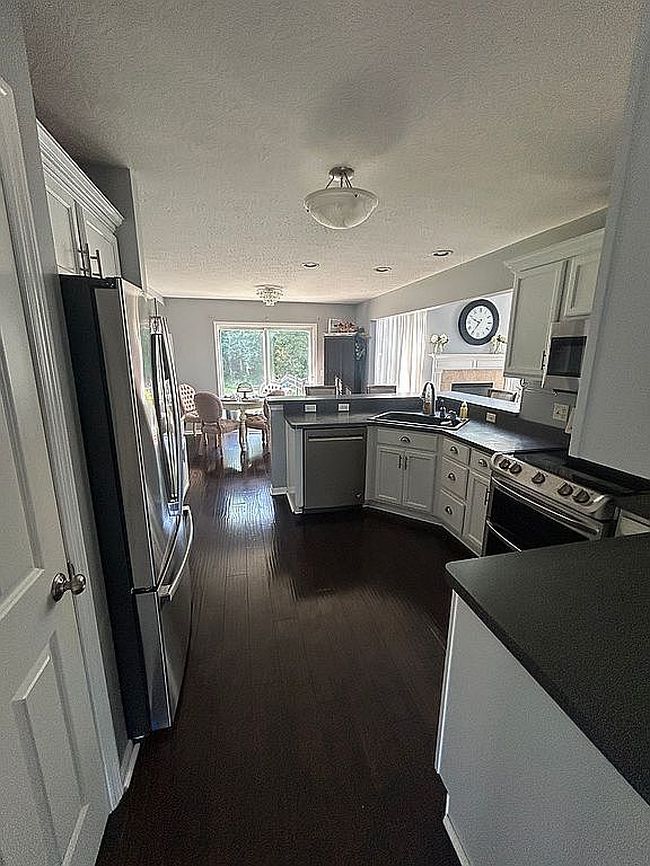 Photo of 5998 Brierly Ridge Dr, Cincinnati, OH
