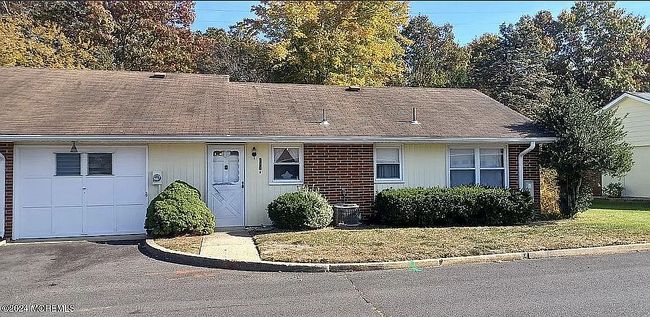 Photo of 341A Canterbury Ct