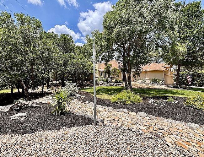 Photo of 8527 Oakview Pass, Boerne, TX